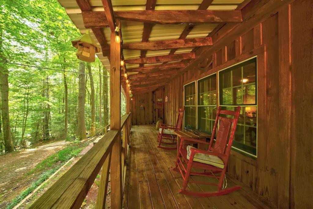 Bear Den Bungalow With Hot Tub Near Blue Ridge And Ellijay Bagian luar foto